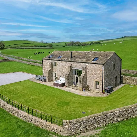 Crane Field Laithe *