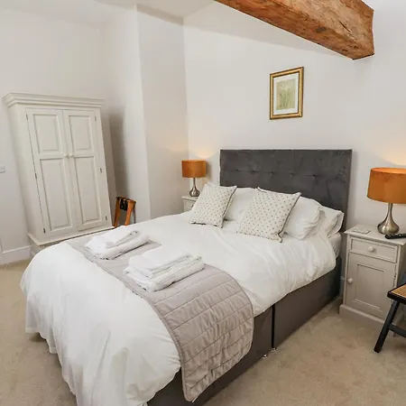 Crane Field Laithe Tatil Evi *