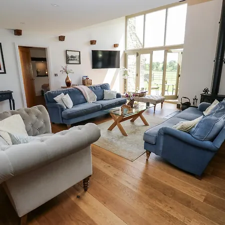 Crane Field Laithe Airton