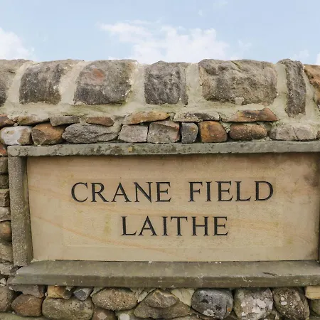 Crane Field Laithe * Airton