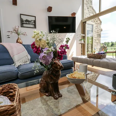 Crane Field Laithe *