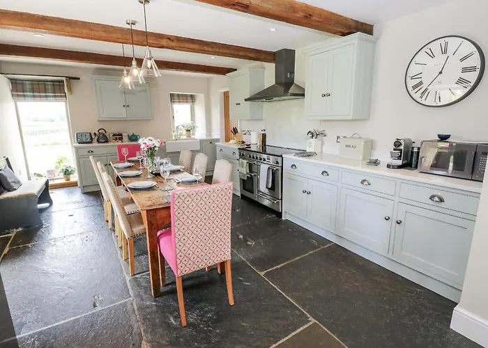 Crane Field Laithe Airton